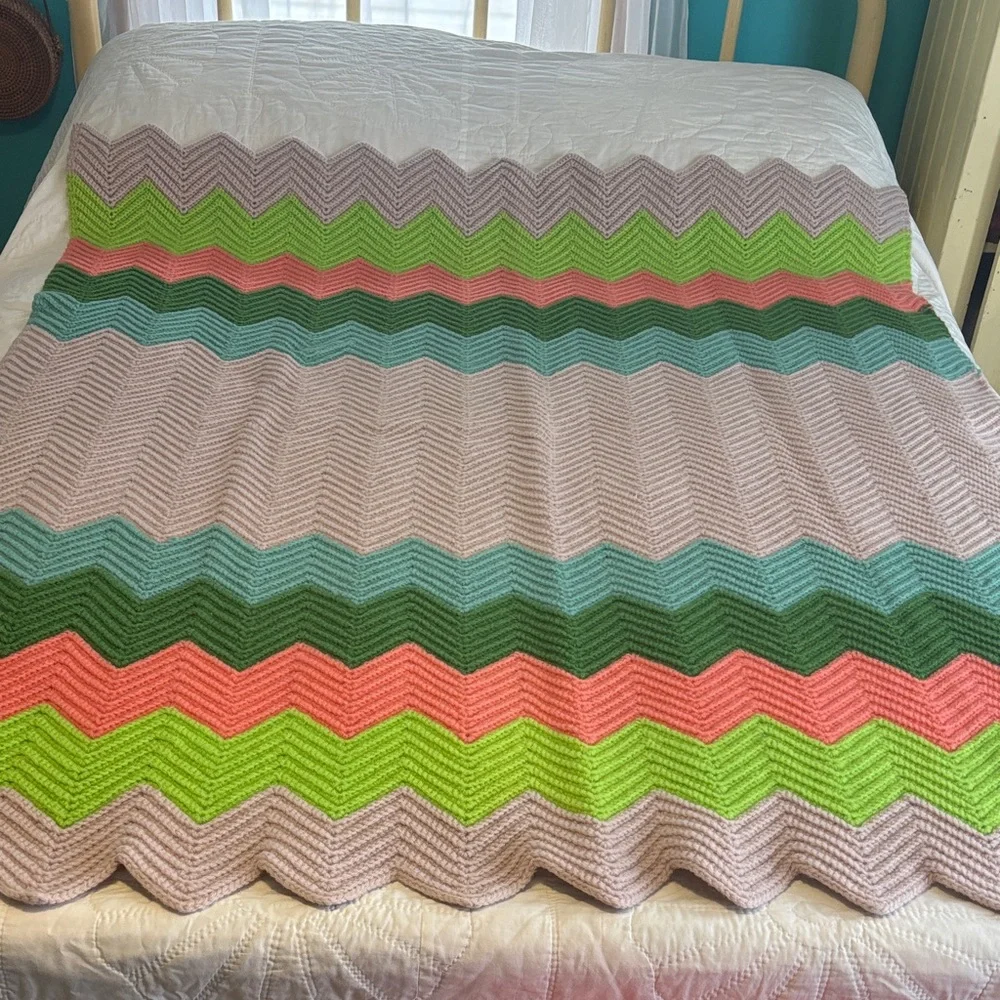 Handmade Crocheted Wool Chevron Afghan Blanket Throw